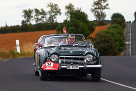 Triumph TR4 (1963) an der RAID Suisse-Paris 2016