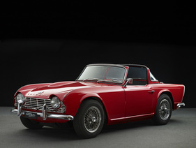 Triumph TR4 A - Teil der Mietwagenflotte von Emil Frey Classics Triumph TR4 A - Teil der Mietwagenflotte von Emil Frey Classics