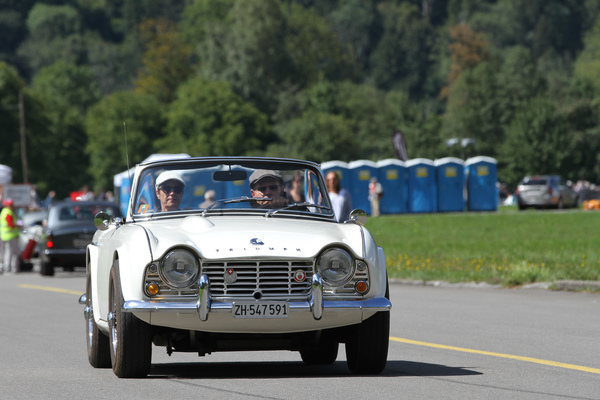 Image: Triumph TR4 on departure - British Car Meeting in Mollis 2018