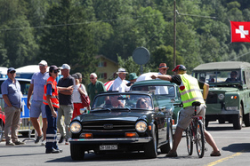 Triumph TR6 (1970) - jetzt rechts fahren, zu den übrigen Triumph-Sportwagen - BCM Mollis 2019 Triumph TR6 (1970) - jetzt rechts fahren, zu den übrigen Triumph-Sportwagen - BCM Mollis 2019