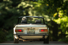 Triumph TR6 (1974) - Herrlicher Sound aus den zwei Auspuffrohren Triumph TR6 (1974) - Herrlicher Sound aus den zwei Auspuffrohren