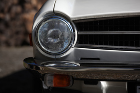 Triumph TR6 (1974) - Rundscheinwerfer wie der Vorgänger