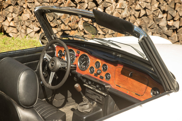 Triumph TR6 (1974) - Sportliches Cockpit