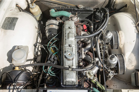 Triumph TR6 (1974) - Wunderbarer Klang des Triumph Sechszylindermotors