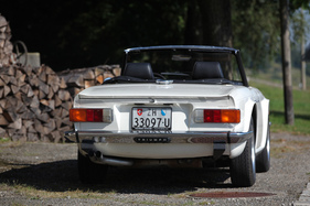Triumph TR6 (1974) - kantiges Heck