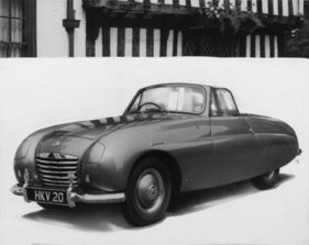 Triumph TRX (1950) - mit versteckten Scheinwerfern