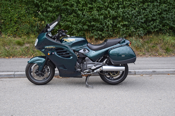 Triumph Trophy 1200 (1998) - als Lot 30 an der Versteigerung der Oldtimer Galerie Toffen am 14. Oktober 2017