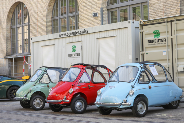 Image: Trojan Kabine 604 (1962) - the British version of the Heinkel cabin scooter - Older Classics August 2023