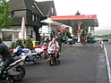 Bild: Trubel an der Tankstelle heutzutage