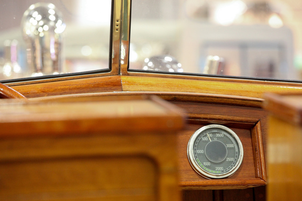 Typisch Schiff - Drehzahl bis maximal 3500 Umdrehungen - Motorworld Classics Berlin 2019