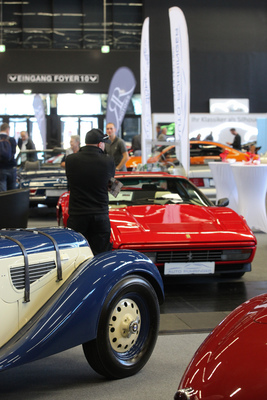 Typisch für Salzburg - Autos aus Deutschland und Italien - Classic Expo Salzburg 2019