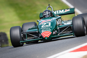 Tyrrell 011 (1982) - Feld "F1" - Masters Historic Festival Brands Hatch 2023