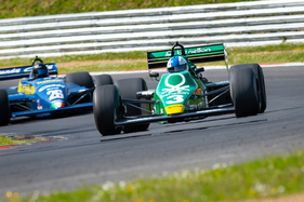 Tyrrell 012 (1983) - Feld "F1" - Masters Historic Festival Brands Hatch 2023