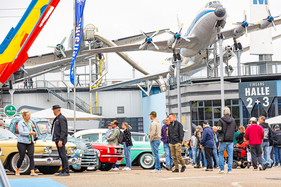 Oben schwebt es, unten bebt es – US-Cars im Technikmuseum Sinsheim