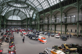 Über 100 Automobile und einige Dutzend Motorräder auf einen Blick - Bonhams Paris 2016 Über 100 Automobile und einige Dutzend Motorräder auf einen Blick - Bonhams Paris 2016