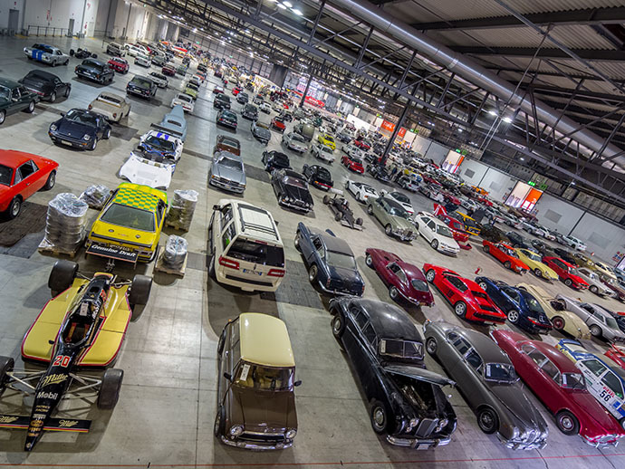 Über 420 Autos warten auf die Versteigerung - RM/Sotheby's "Duemila Ruote" in Mailand 23. bis 25. November 2016