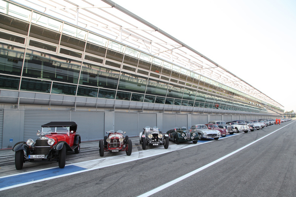 Über 50 Klassiker in Monza - Passione Caracciola 2017