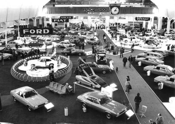 Bild: Übersicht über den 44. Automobilsalon von Genf im Jahr 1974