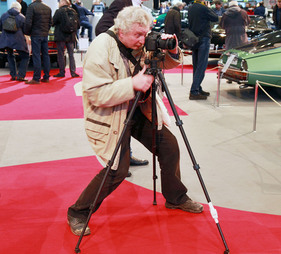 Um diesen großartigen Autos gerecht zu werden, ist auch von den Lichtbildnern voller Einsatz gefordert (Bremen Classic Motorshow 2018)