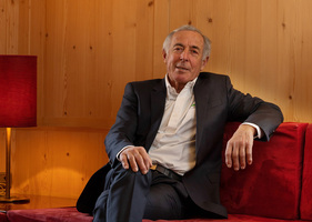 Unaufgeregt im Unruhestand: Nationalheld und Skirenn-Legende Gustav Thöni, Seniorchef des Hotels Schöne Aussicht in Trafoi am Stilfser Joch.