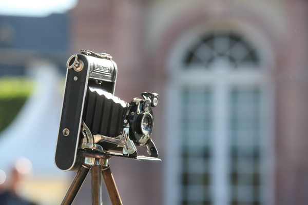 Und teilweise war die Fotografietechnik vor Ort fast so alt wie die Autos.