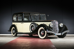 Unic U6 B coupé-chauffeur Binder (1936) - als Lot 227 angeboten an der Artcurial André Trigano Collection 2020 Versteigerung am 13. September 2020