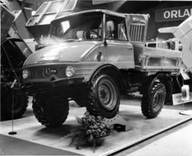 Unimog 421 (1968) - mit stark verschränkbaren Starrachsen - Genfer Autosalon 1968