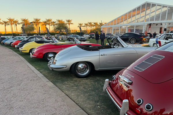 Unter den vielen Porsche dominierten die Heckmotorvarianten - Bonhams Scottsdale Versteigerung 2025