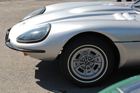 Unter dieser Haube verbirgt sich ein V4-Motor - British Car Meeting 2015 in Mollis