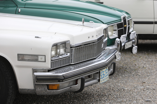 Unterschiedliche Designphilosophien bei Buick und Saab - Albisgütli Classic Cars & Bikes April 2023