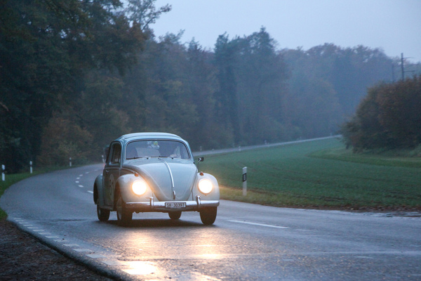 Bild: Unterwegs mit VW Käfer von 1961 - Experience Drive Autohalle