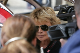 Uschi Glas an der Mille Miglia im Jahr 2010