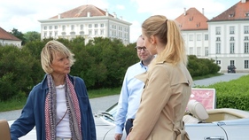 Uschi Glas im Gespräch mit Mercedes-Club-Mitgliedern