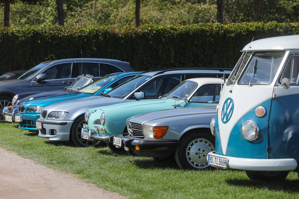 VIP-Parkplatz mit interessanten Klassikern - 19. ASC Classic-Gala Schwetzingen 2023