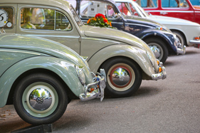 VW 1200 (1958) - Käfer in verschiedenen Farben - 40. Oldtimer-Meeting Baden-Baden 2016