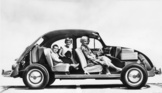 VW 1200 (1961) - Durchsicht durch den Käfer - ab 1961 hatte der VW 34 PS und ein vollsynchronisiertes Getriebe