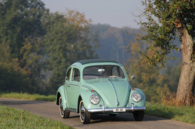 VW 1200 De Luxe (1961) - Eine Herbstfahrt mit dem Käfer ist etwas Besonderes