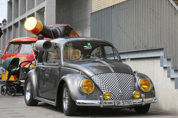 VW 1200 Export (1964) mit reichlich Zubehör versehen – Older Classics Mai 2024