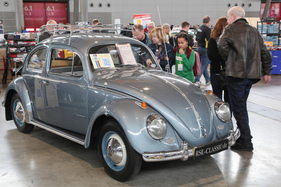 VW 1200 Kàfer (1958) - mit original 101'237 km für EUR 29'900 zu verkaufen - Retro Classics Stuttgart 2019 VW 1200 Kàfer (1958) - mit original 101'237 km für EUR 29'900 zu verkaufen - Retro Classics Stuttgart 2019