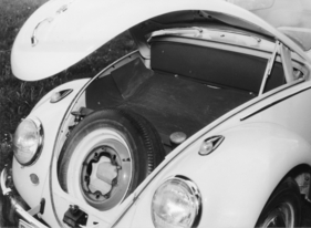 VW 1200 de Luxe 1961 - Blick in den Kofferraum