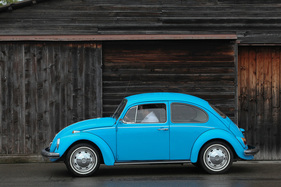 VW 1300 Käfer - bei der Abfahrt - OSMT Zug im September 2017