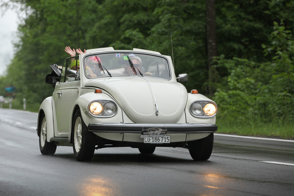 Image: VW 1302 Cabriolet (1971) - Classic car in Obwalden O-iO 2017 - Drive from Sarnen to Brienz