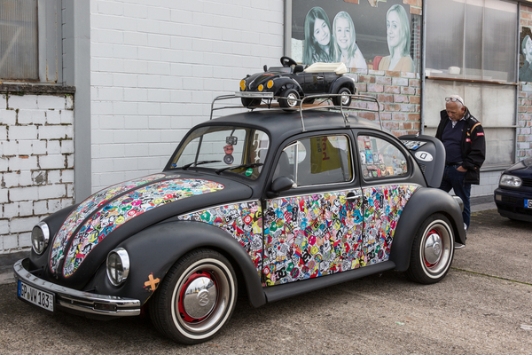 VW 1302 – mit Dachgepäck für den Nachwuchs – Retro-Saisonabschluss 2024