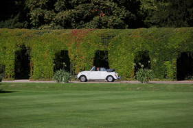 VW 1303 Cabriolet (1974) - in Weiss auf Grün - Classic-Gala Schwetzingen 2018