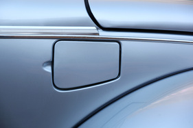 VW 1303 Cabriolet (1979) - Tankkappe vorne rechts