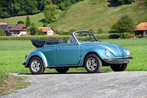 Bild: VW 1303 Cabriolet (1979) - als Lot 128 an der Versteigerung der Oldtimer Galerie Toffen am 14. Oktober 2023 angeboten