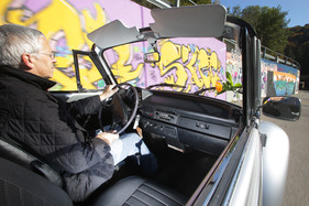 VW 1303 Cabriolet (1979) - die Lenkarbeit bereitet keine Mühe