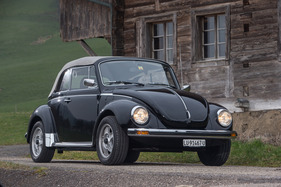 VW 1303 Cabriolet (1979) - mit den Blinkern in den Stossstangen (1979)