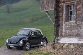 VW 1303 Cabriolet (1979) - mit der gebogenen Windschutzscheibe als 1303