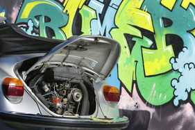 VW 1303 Cabriolet (1979) - unter der Klappe findet sich der luftgekühlte Boxermotor